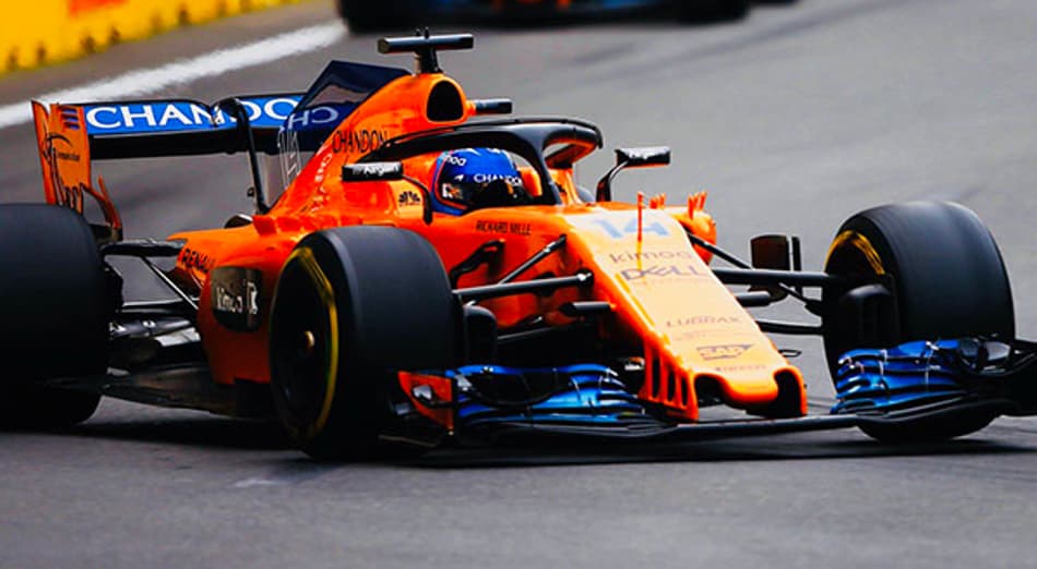 McLaren "agradece" safety car, com Alonso em 7º e Vandoorne em 9º