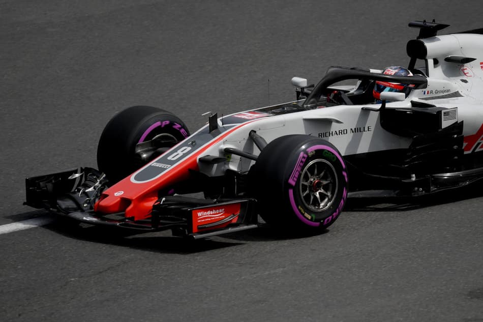 Grosjean bateu sozinho e abandonou: "Quero me desculpar com a equipe"