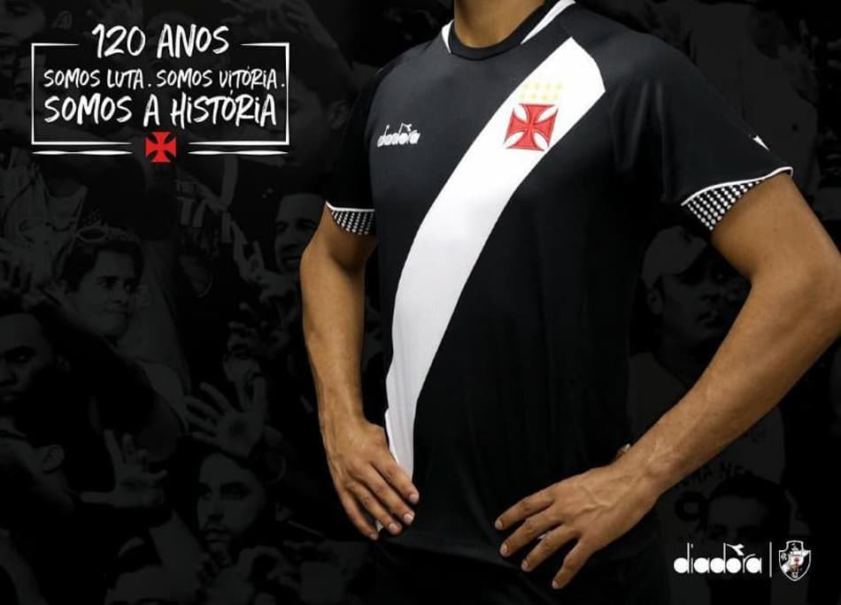 Maioria da torcida do Vasco aprova novos uniformes do clube