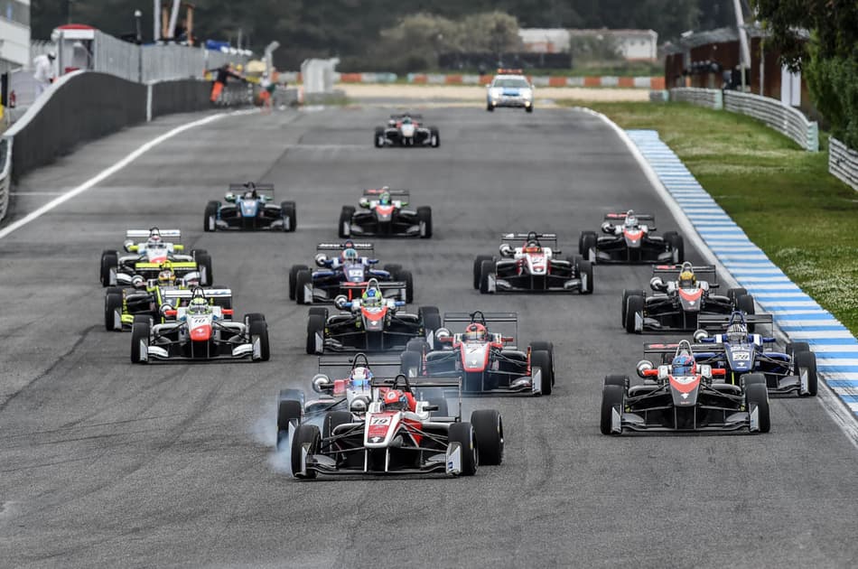AO VIVO: Brasileiros em ação na segunda corrida do Euroformula F3 Open em Hungaroring