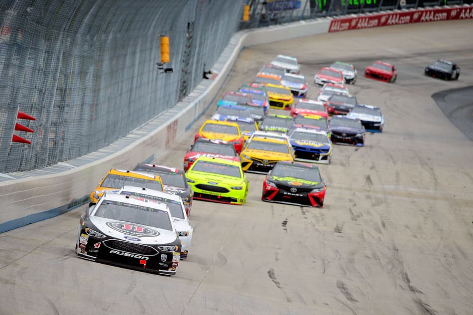 NASCAR: Kevin Harvick conquista mais uma vitória em Dover