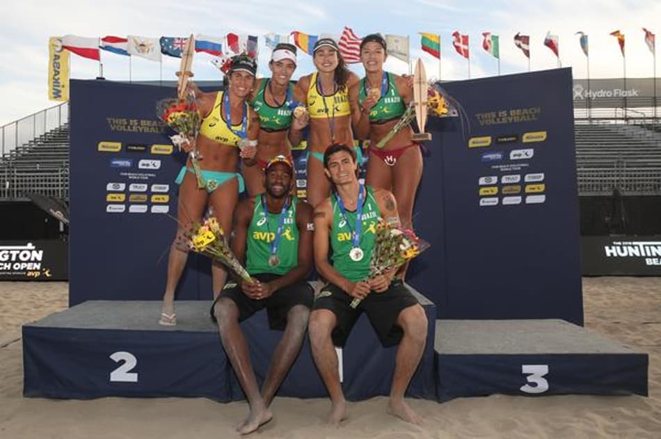 Bárbara Seixas/Fê Berti vence final brasileira e conquista ouro nos EUA