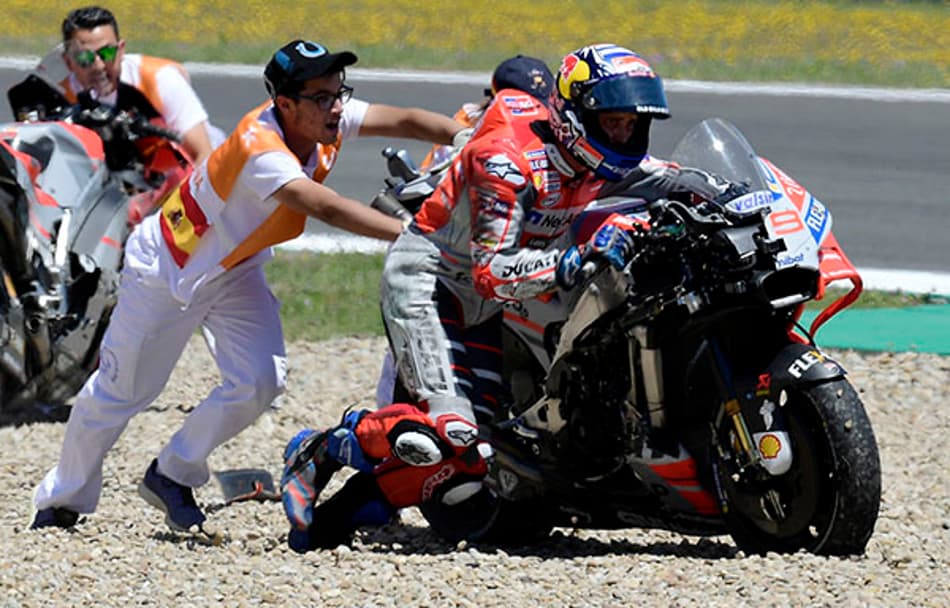 Dovizioso culpa Lorenzo e Pedrosa por causar acidente em Jerez
