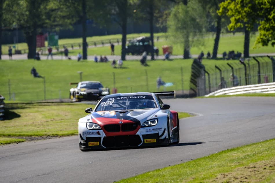 Em Brands Hatch, Lukas Moraes conquista top-10 e vence em sua categoria no Blancpain GT Sprint