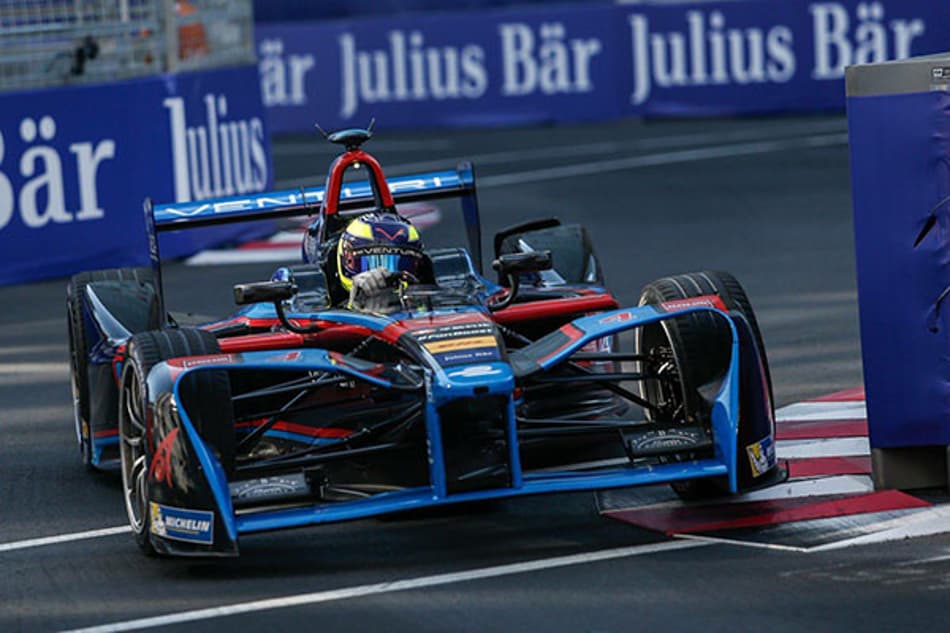 Dillmann e Duval testam pela NIO