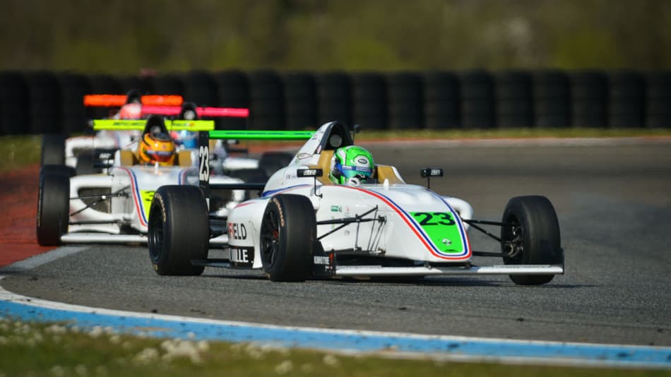 F4 Francesa: Líder do campeonato, Caio Collet corre pela primeira vez em Spa