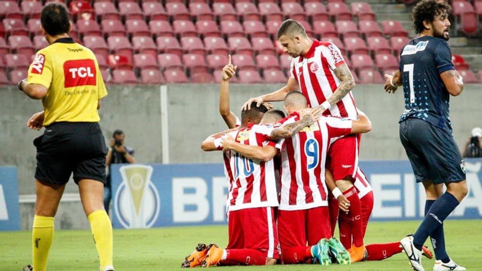 Números jogam contra em partida do Náutico pela Série C