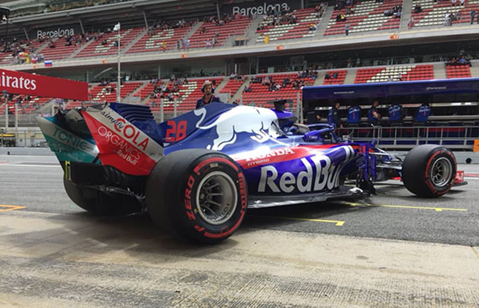 Toro Rosso não marca pontos e perde Gasly na primeira volta em Barcelona