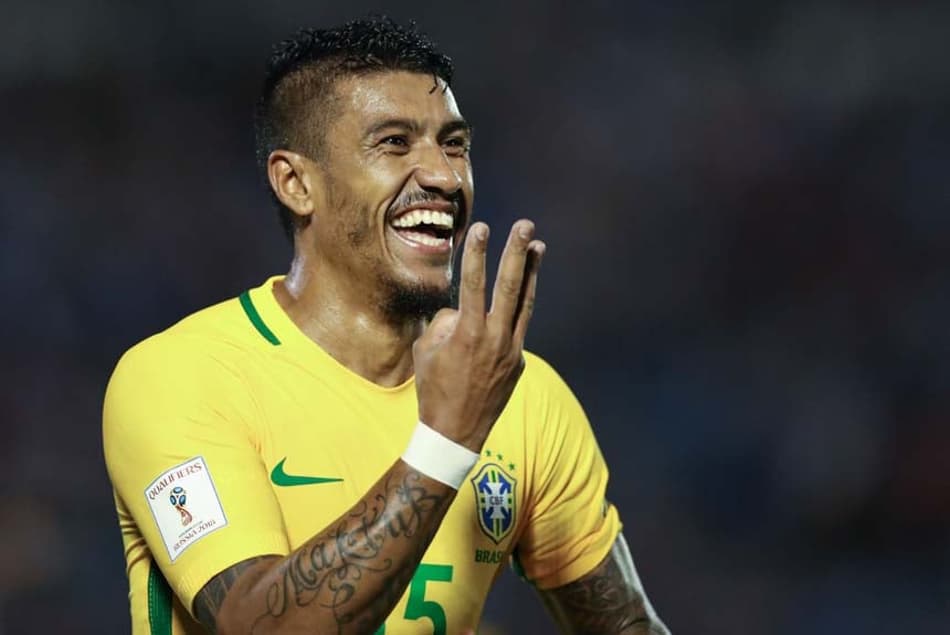 Barcelona pensa em liberar Paulinho para a chegada de outro brasileiro, informa site