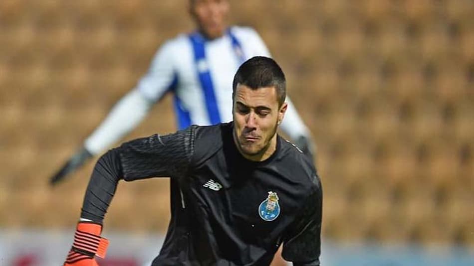 Porto renova com goleiro que é considerado joia da base