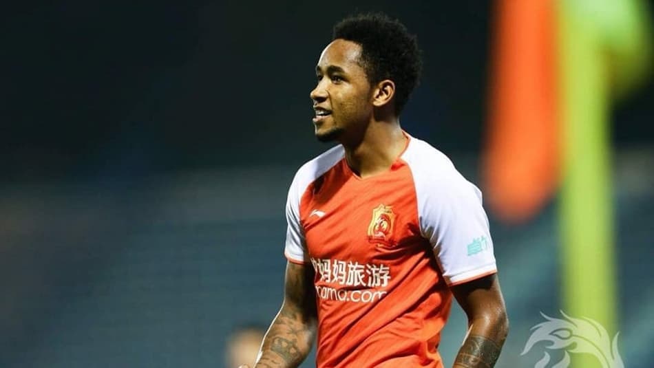 Com um gol por jogo na China, Rafael Silva mira duelo contra brasileiros