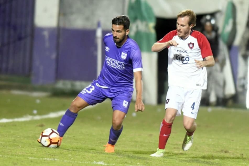 No Uruguai, Cerro Porteño elimina o Defensor da Libertadores