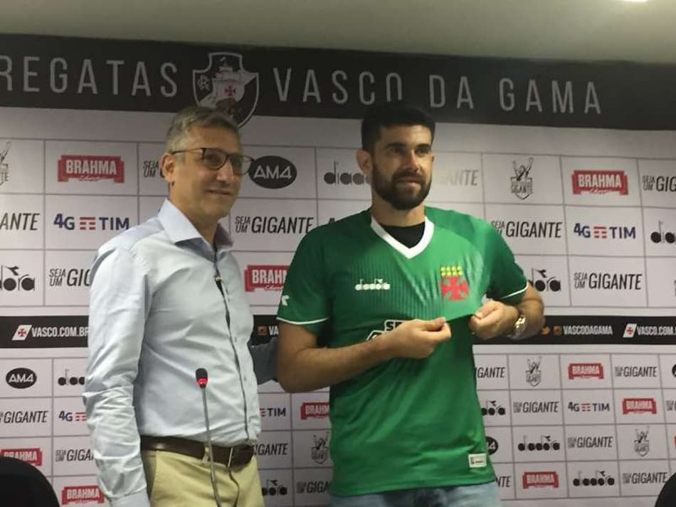 ‘Parecido com Martin’, Fernando Miguel quer honrar história do Vasco