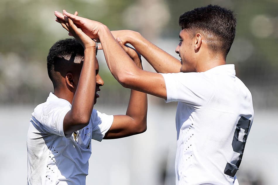 Com início parecido, Rodrygo e Yuri Alberto tiveram desfechos diferentes com a camisa do Santos