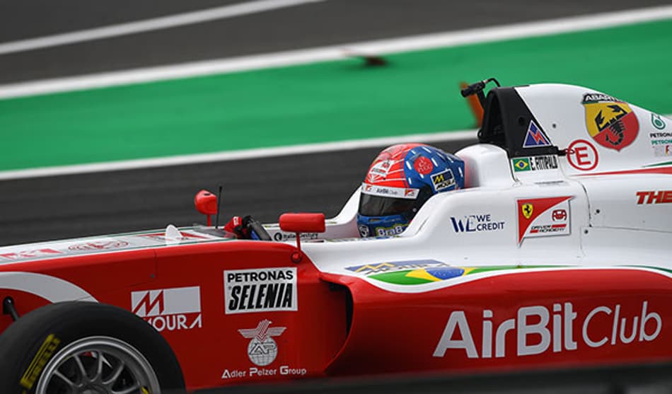 Enzo Fittipaldi sobe no pódio da F-4 Alemã com segundo lugar em Lausitzring