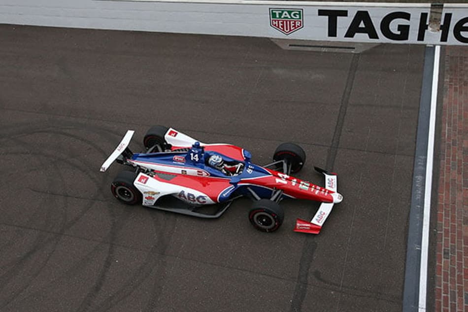 Tony Kanaan larga em décimo nas 500 Milhas de Indianápolis
