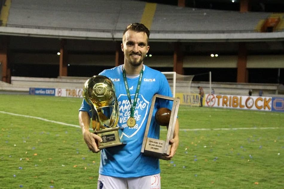 Nando Carandina destaca trabalho do Paysandu para duelo com o Avaí