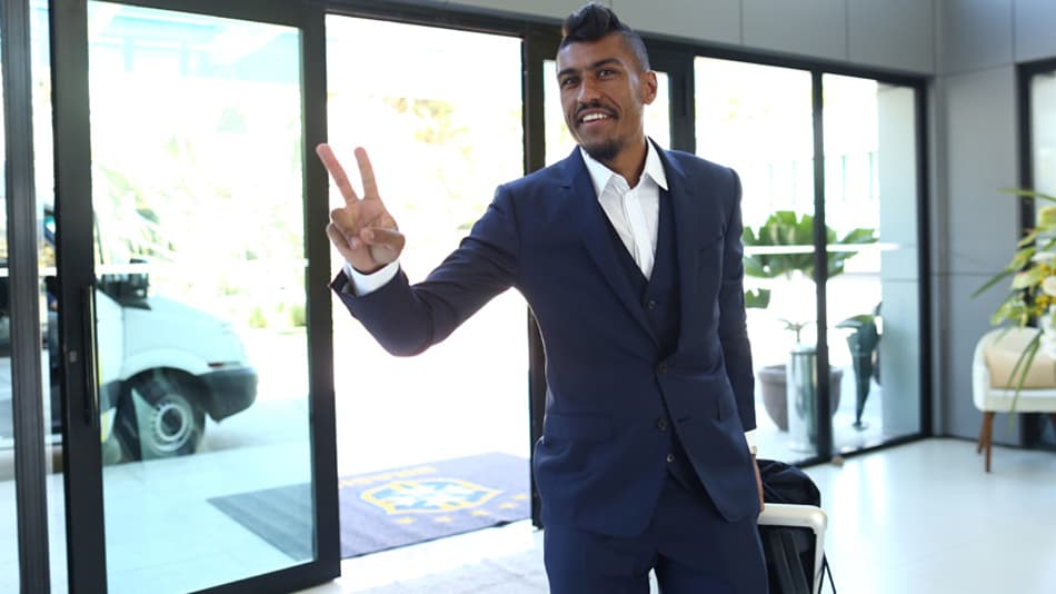 Paulinho diz 'sim' e detalhes separam sua volta ao futebol chinês. Barça sai no lucro