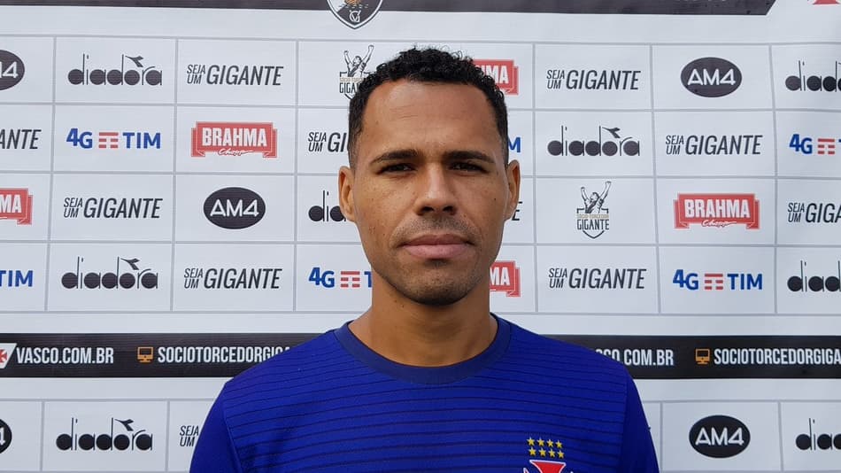 Bruno Silva se emociona com gol e sobre afastados diz: ‘Já passou’