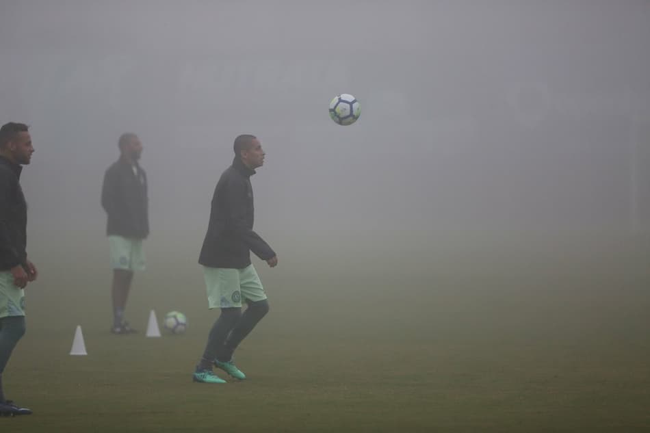 Chapecoense faz último treino antes de embarcar para o Rio de Janeiro