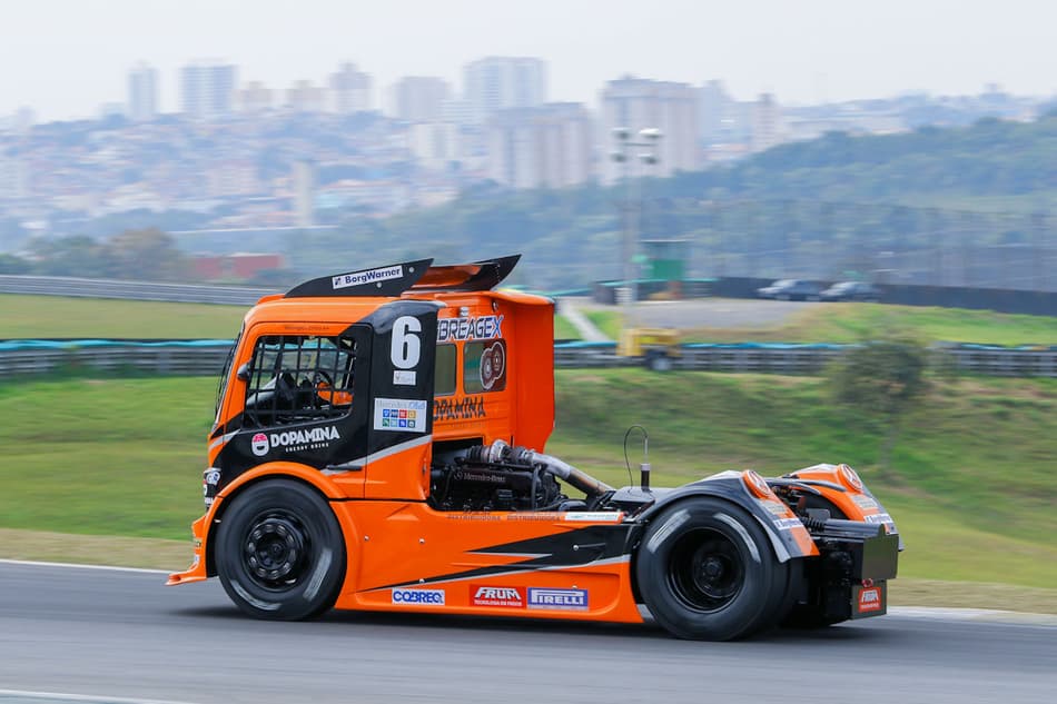 60 milésimos separam os líderes no primeiro dia da Truck em Interlagos