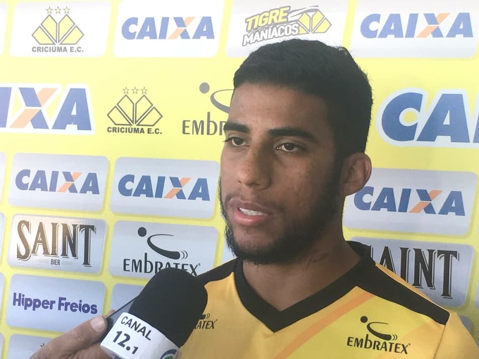 Luiz Fernando comenta importância de vitória contra o Avaí