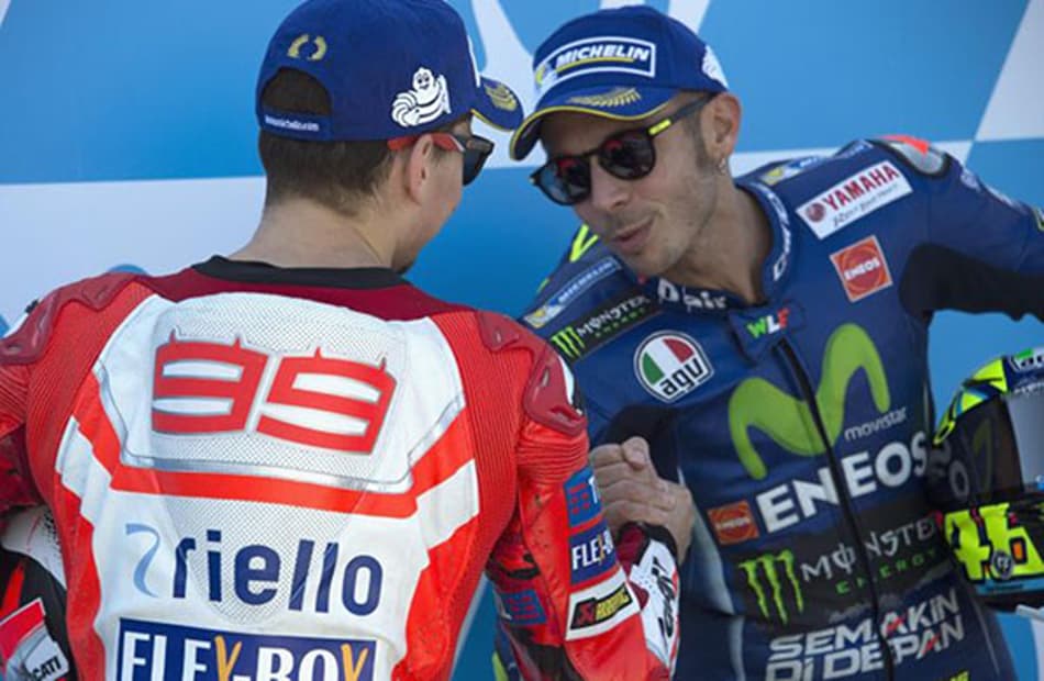 Rossi diz que retorno de Lorenzo à moto da Yamaha traria motivação