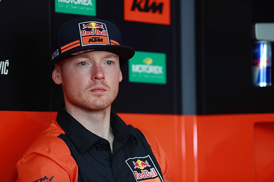 Sem vaga na MotoGP, Bradley Smith considera aposentadoria