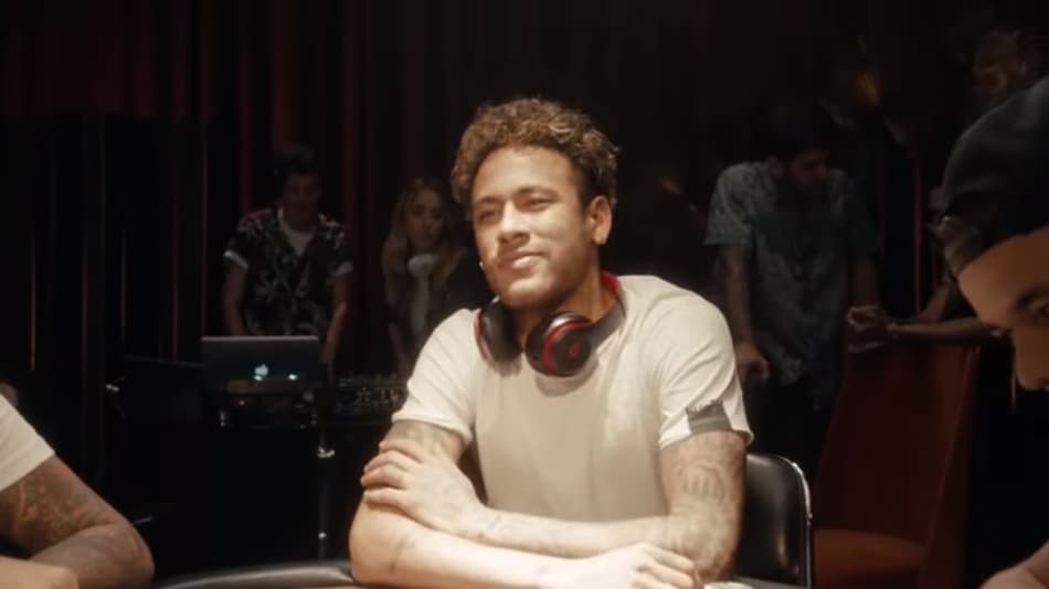 Neymar e time de craques estrelam campanha de marca de headphone