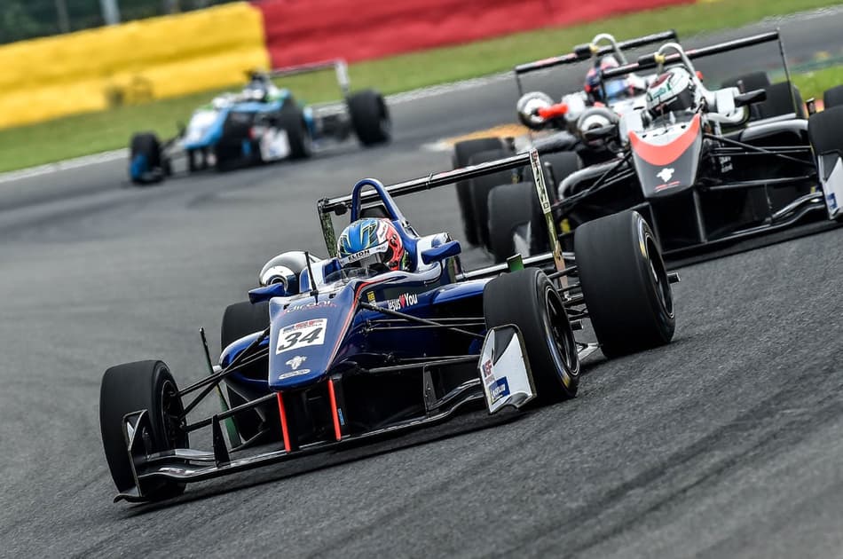 Matheus Iorio termina em segundo lugar em pódio 100% brasileiro na Euroformula F3 Open