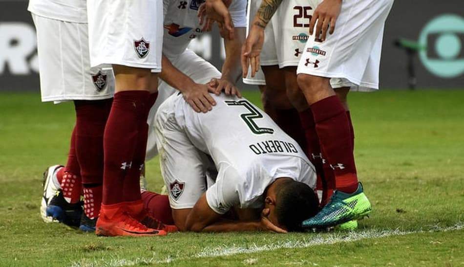 Gilberto explica choro após gol e fala de lesão: ‘Nunca senti essa dor’