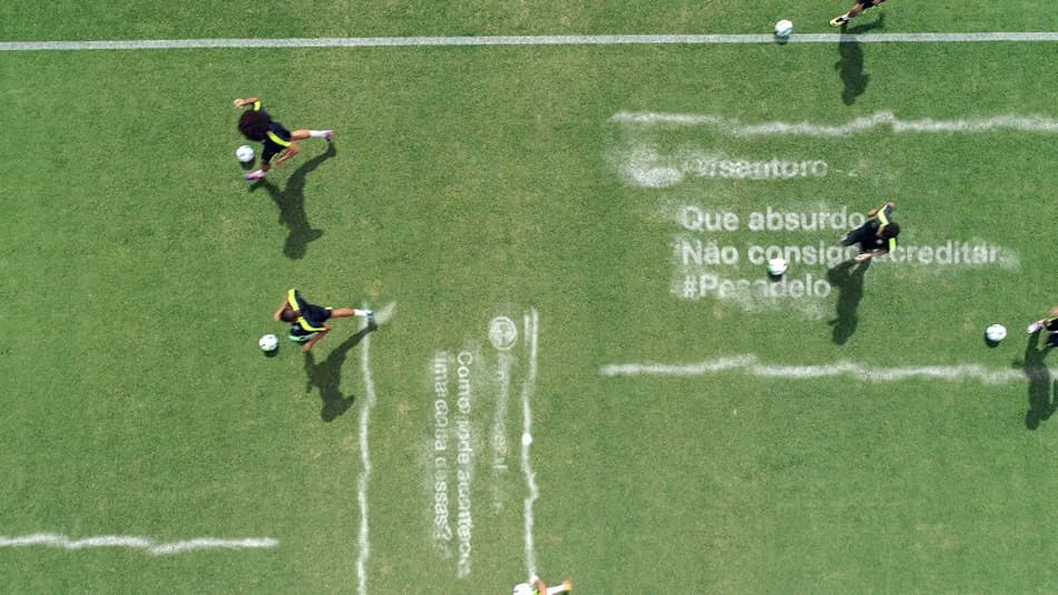Seleção Brasileira ‘apaga’ 7 a 1 com muito treino em vídeo publicitário