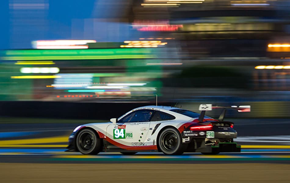 Porsche utiliza chassi reserva após colisão de Sven Mueller