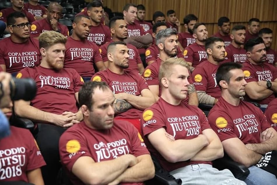 GP peso-pesado e lutador do UFC agitam Copa Podio em Porto Alegre