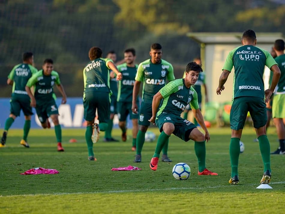 América-MG inicia busca por técnico antes de retorno do Brasileirão