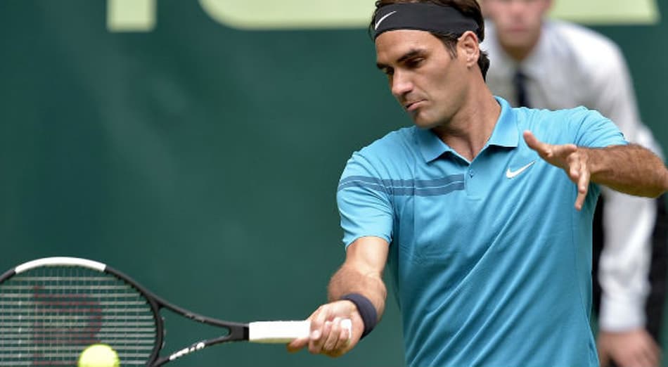 Federer alcança a 12ª final em Halle e tenta o deca