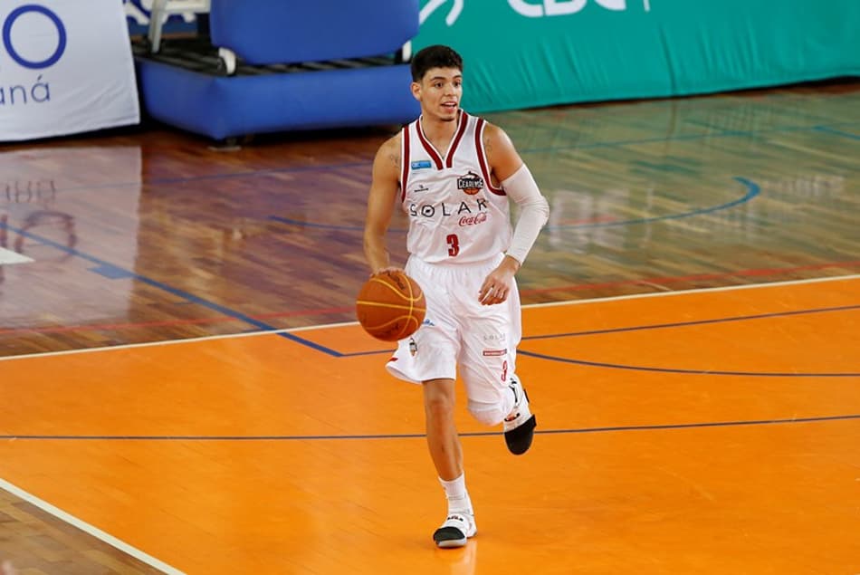 Mais três jogadores chegam para reforçar equipe de basquete do Vasco