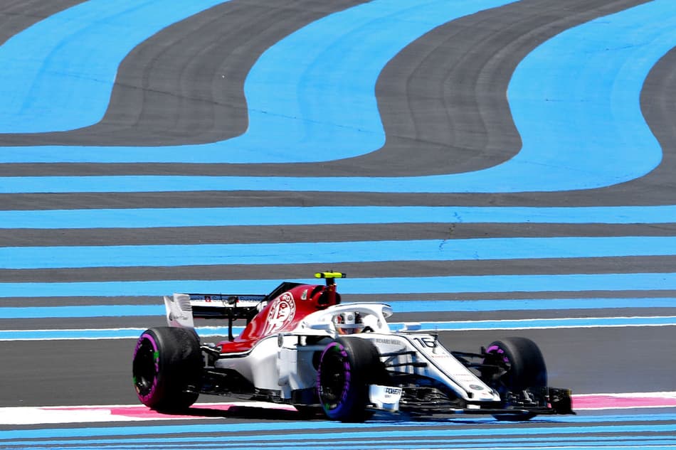 Sauber “embolou” o pelotão intermediário com Leclerc na P13