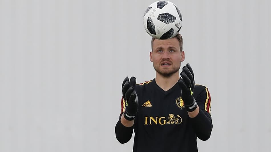 Liverpool se recusa a negociar Mignolet, segundo jornal