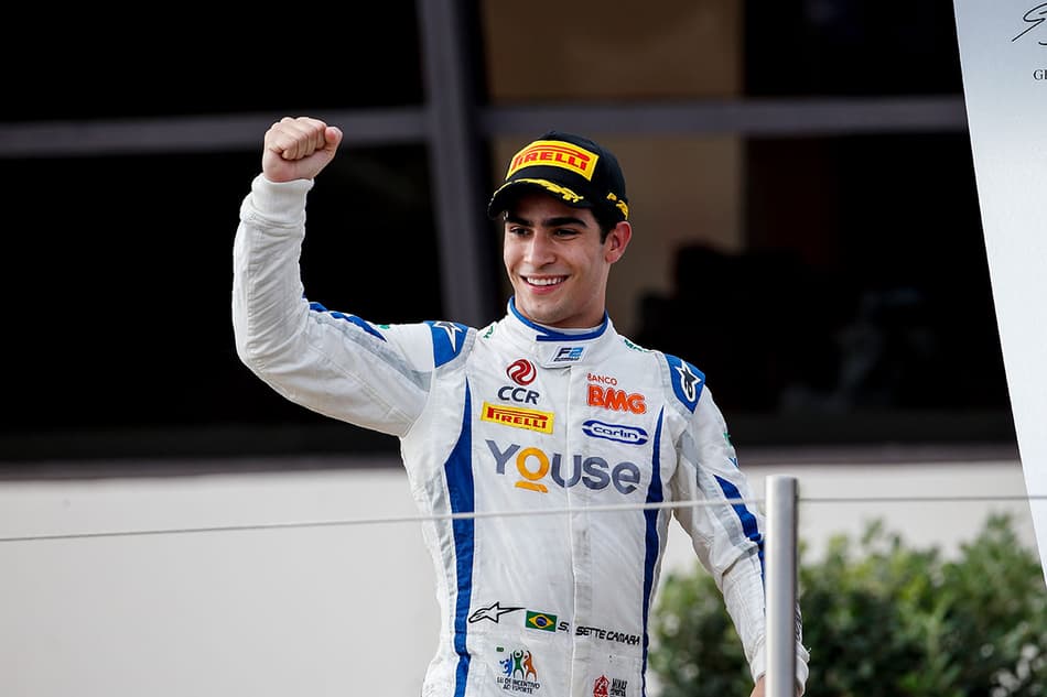 Piloto reserva da McLaren, Sérgio Sette participará dos testes em Barcelona