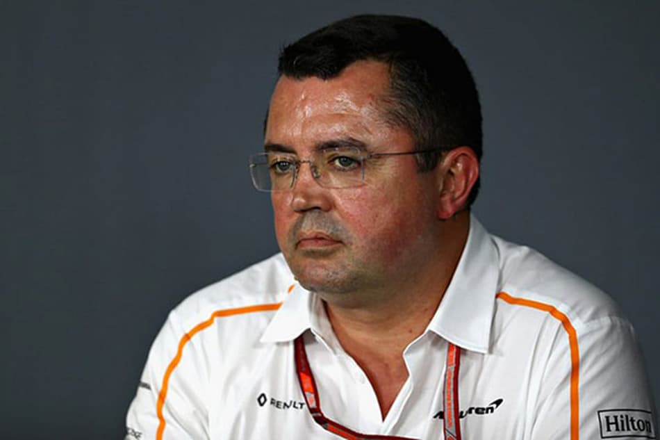 Em discussão acalorada, Boullier responde sobre demissão e “chocolate recompensa” na McLaren