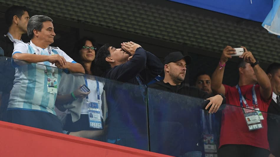 Recompensa é oferecida para encontrar autor de boato sobre morte de Maradona