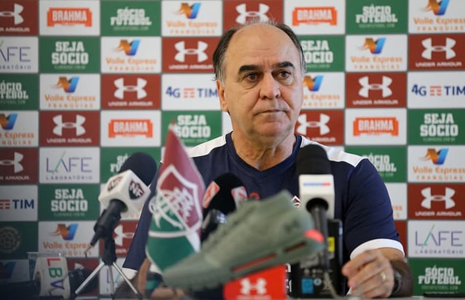 Marcelo Oliveira lamenta 'erros bisonhos e infantis' em derrota do Flu