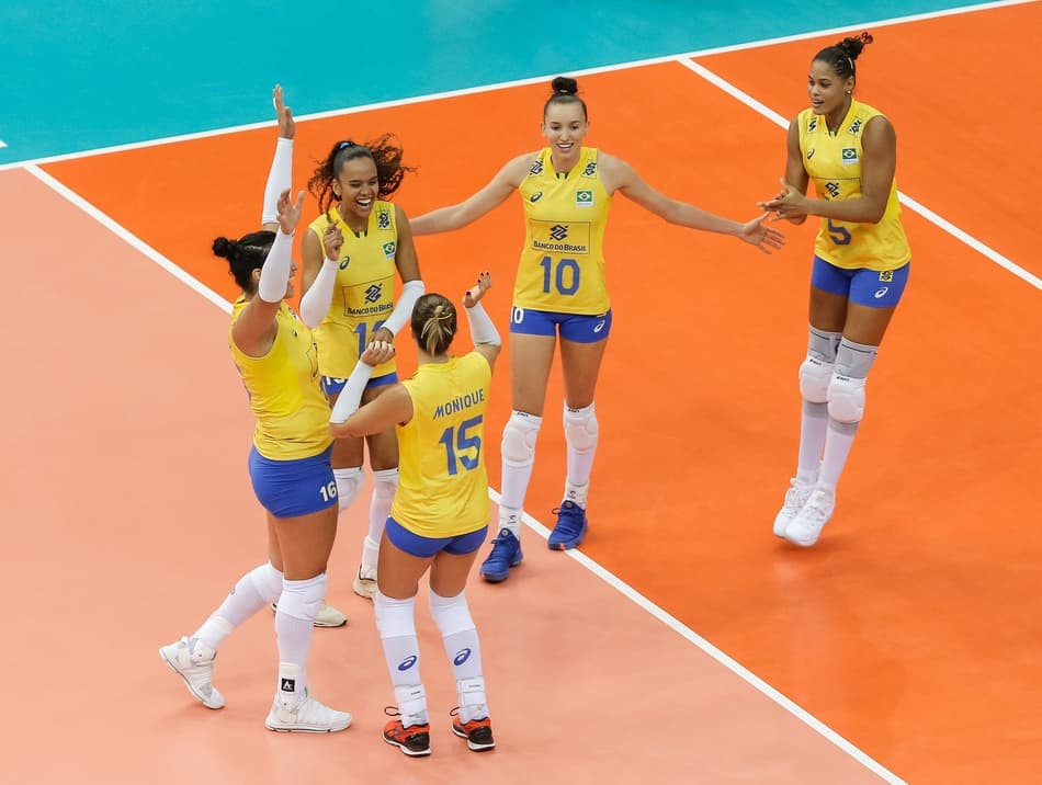 Brasil bate a China e chega invicto na semifinal da Liga das Nações