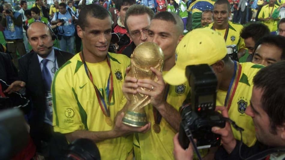 Penta completa 20 anos; relembre o título em vídeo especial