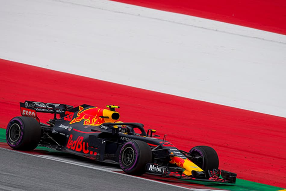 Verstappen corre TL2 com piso danificado no RB14