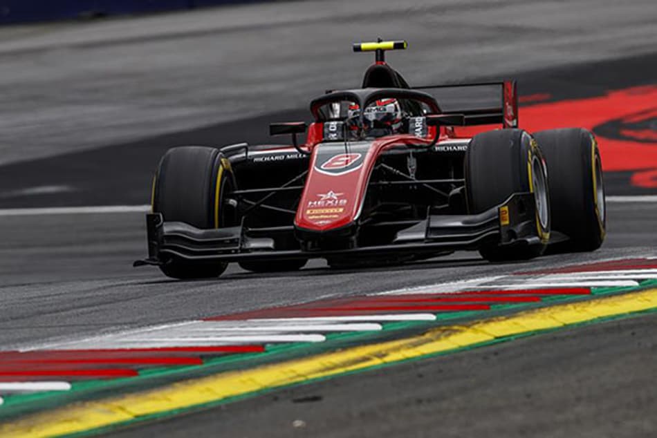 Russell na pole em Spielberg, Sette Câmara larga em terceiro