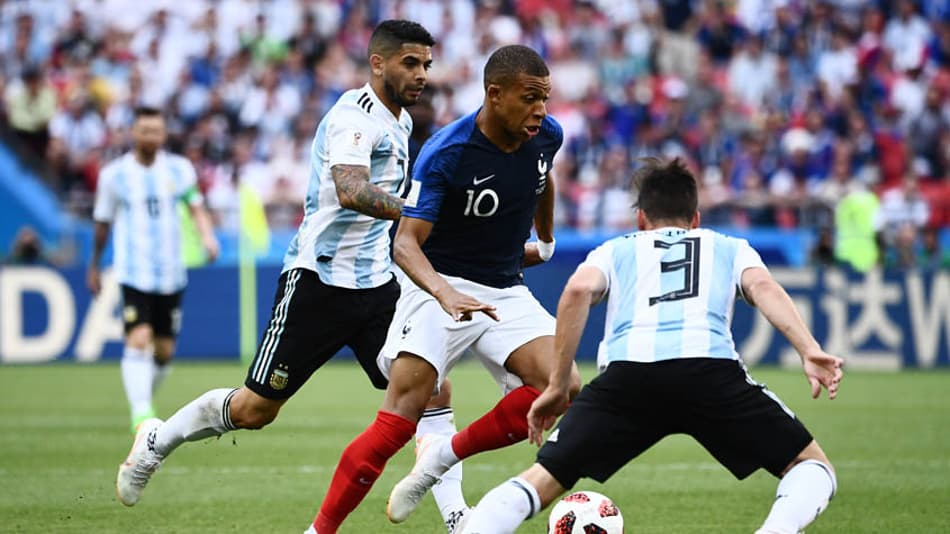 Números da Bola: Estatísticas de França 4×3 Argentina