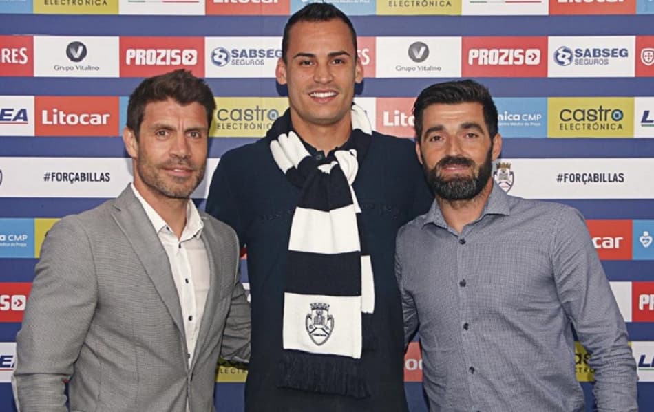 Bruno Brígido volta a se declarar ao ex-clube em chegada a Portugal