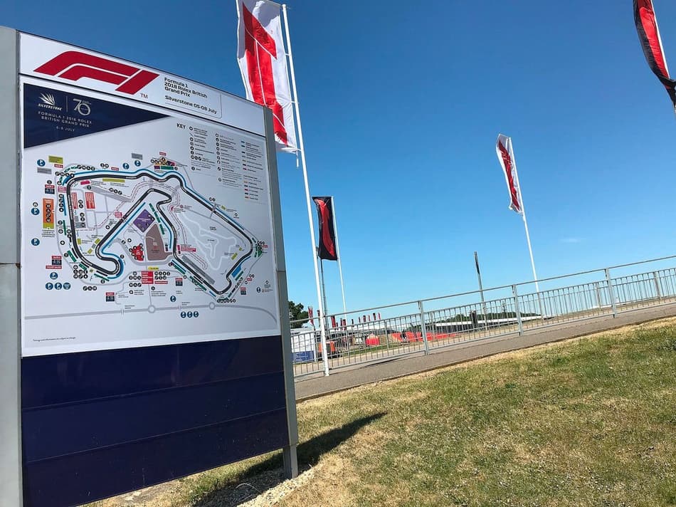 Silverstone esclarece possível rodada dupla: “Absolutamente uma opção”